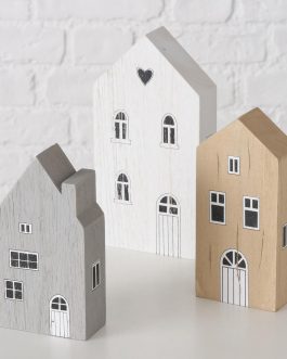 Set of 3 wooden houses
