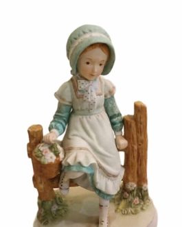 פסלון HOLLY HOBBIE פורצלן