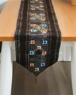 ראנר שולחן בעבודת יד